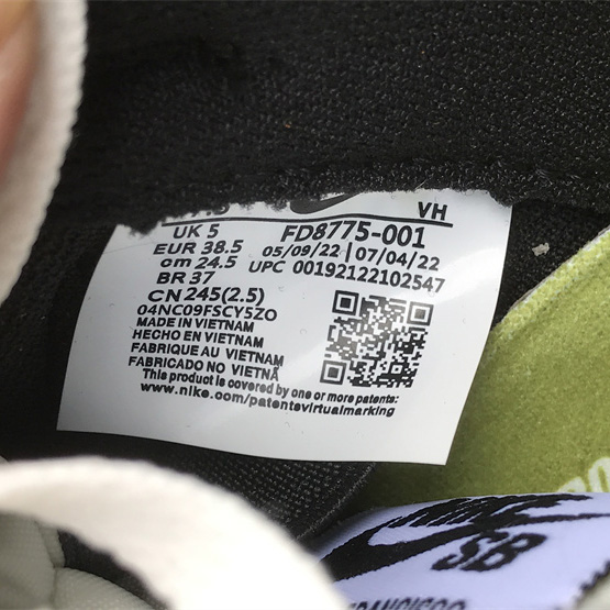 HUF x Nike SB Dunk Low “San Francisco” Sneaker        FD8775-001  - DopestKickz