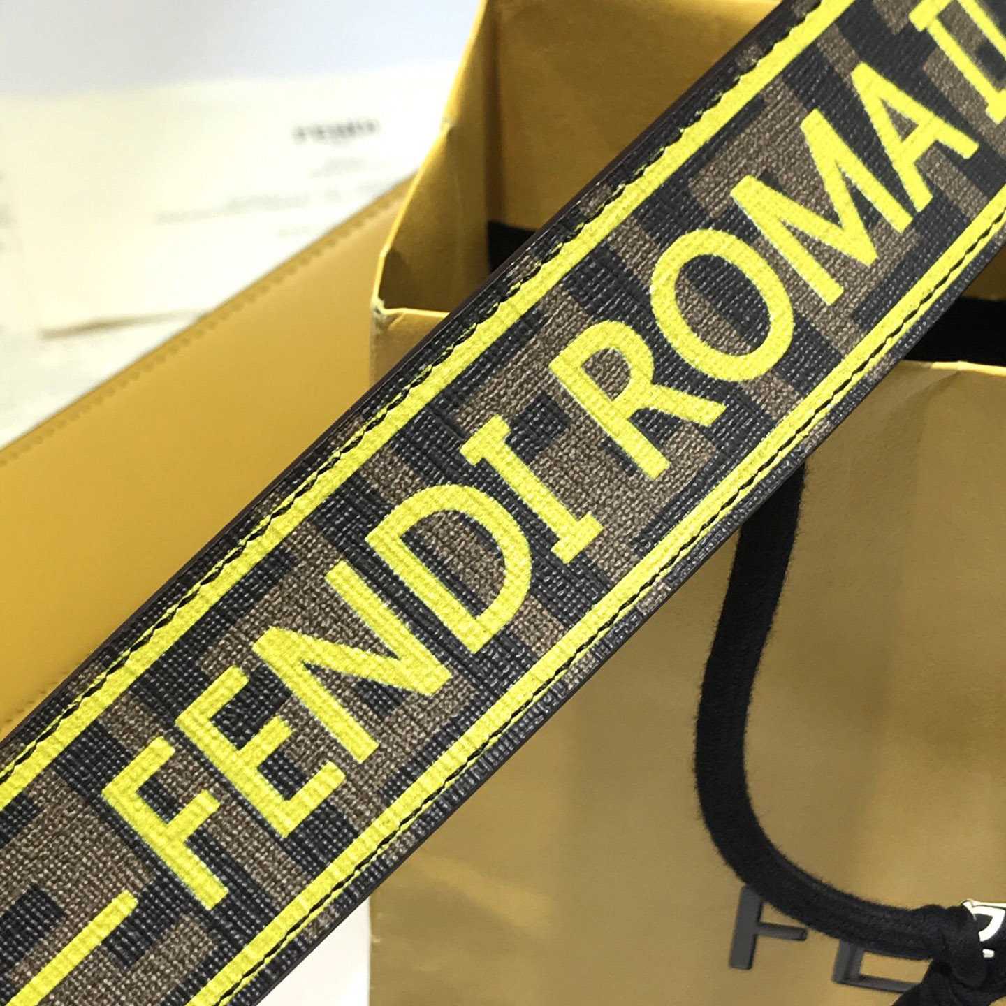 Fendi Reversible Leather Belt - DopestKickz