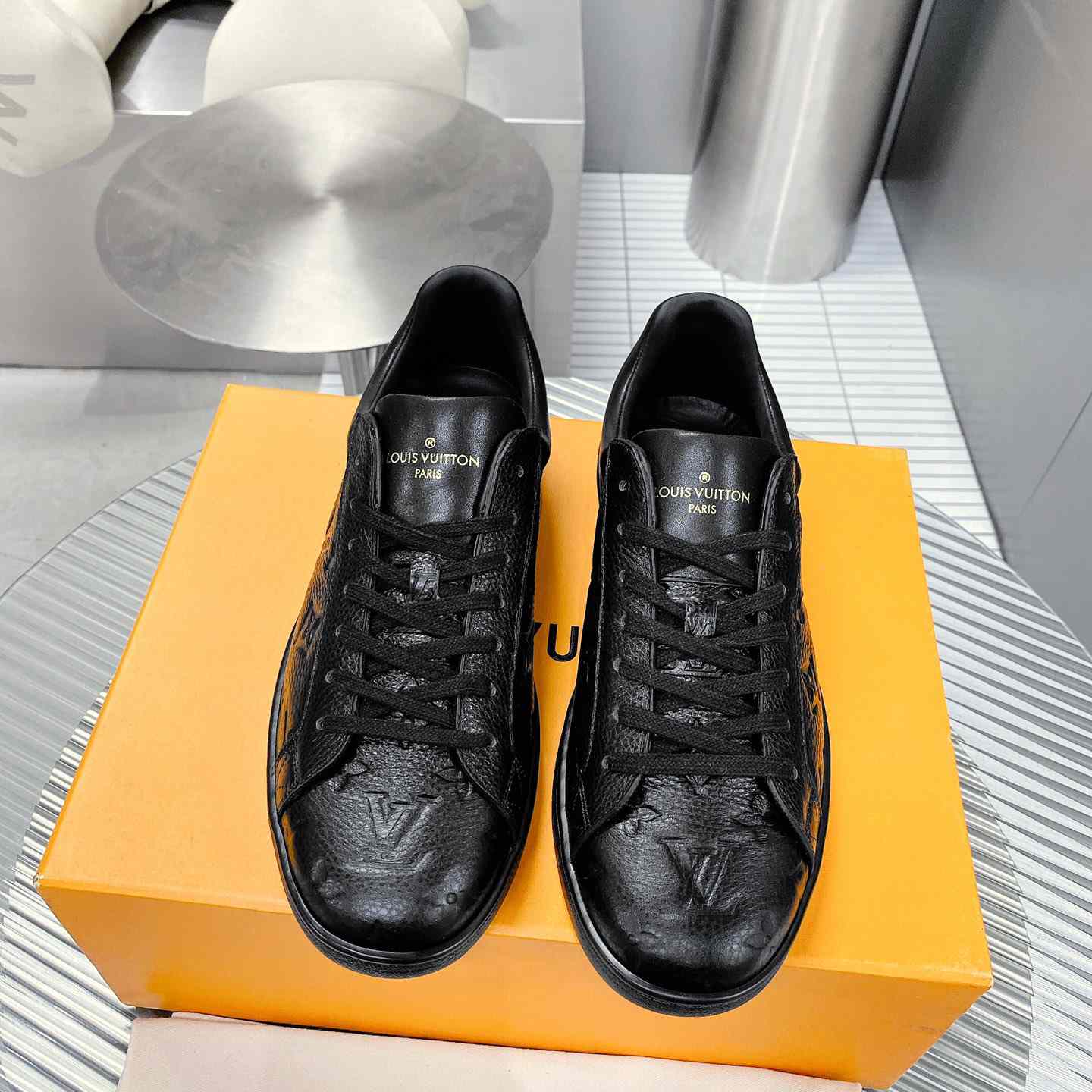 Louis Vuitton Luxembourg Sneaker    1A8QEB - DopestKickz