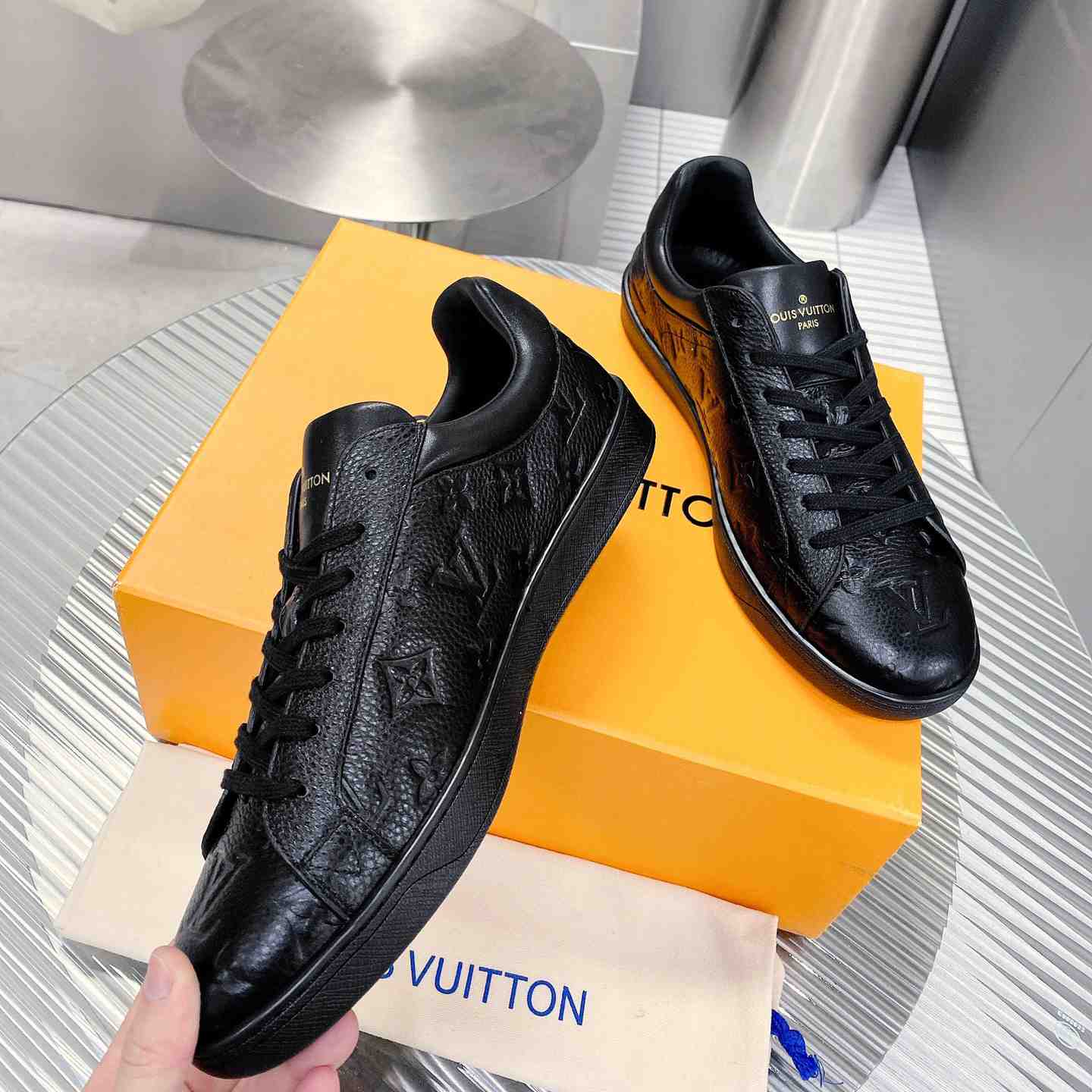 Louis Vuitton Luxembourg Sneaker    1A8QEB - DopestKickz