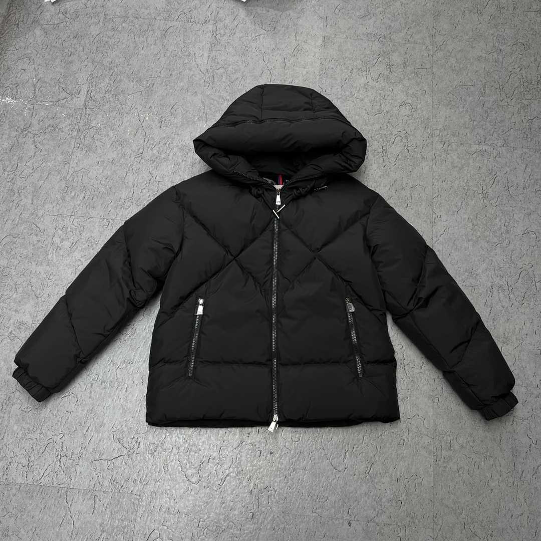 Moncler Black Daynamic Porossan Down Jacket - DopestKickz