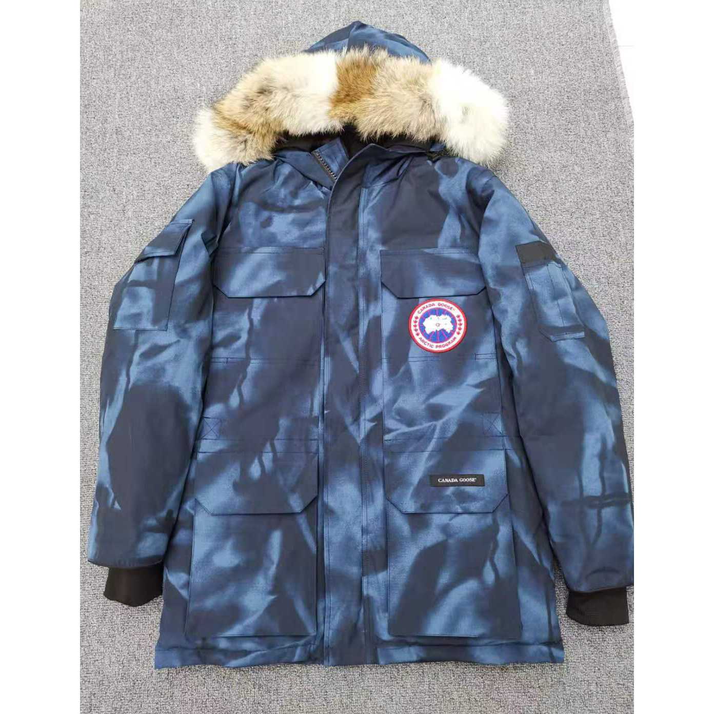 Canada Goose Down Jacket - DopestKickz