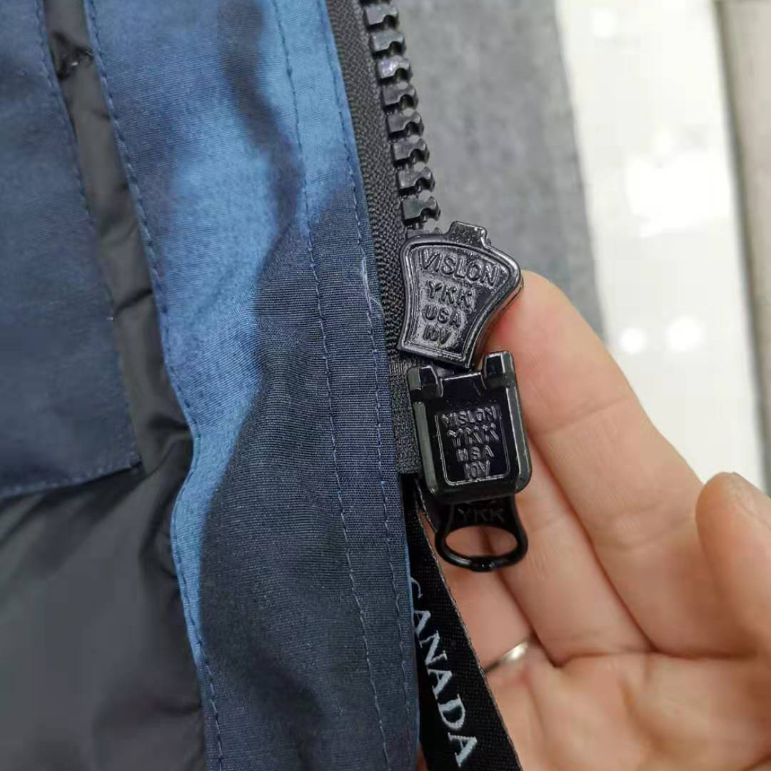 Canada Goose Down Jacket - DopestKickz