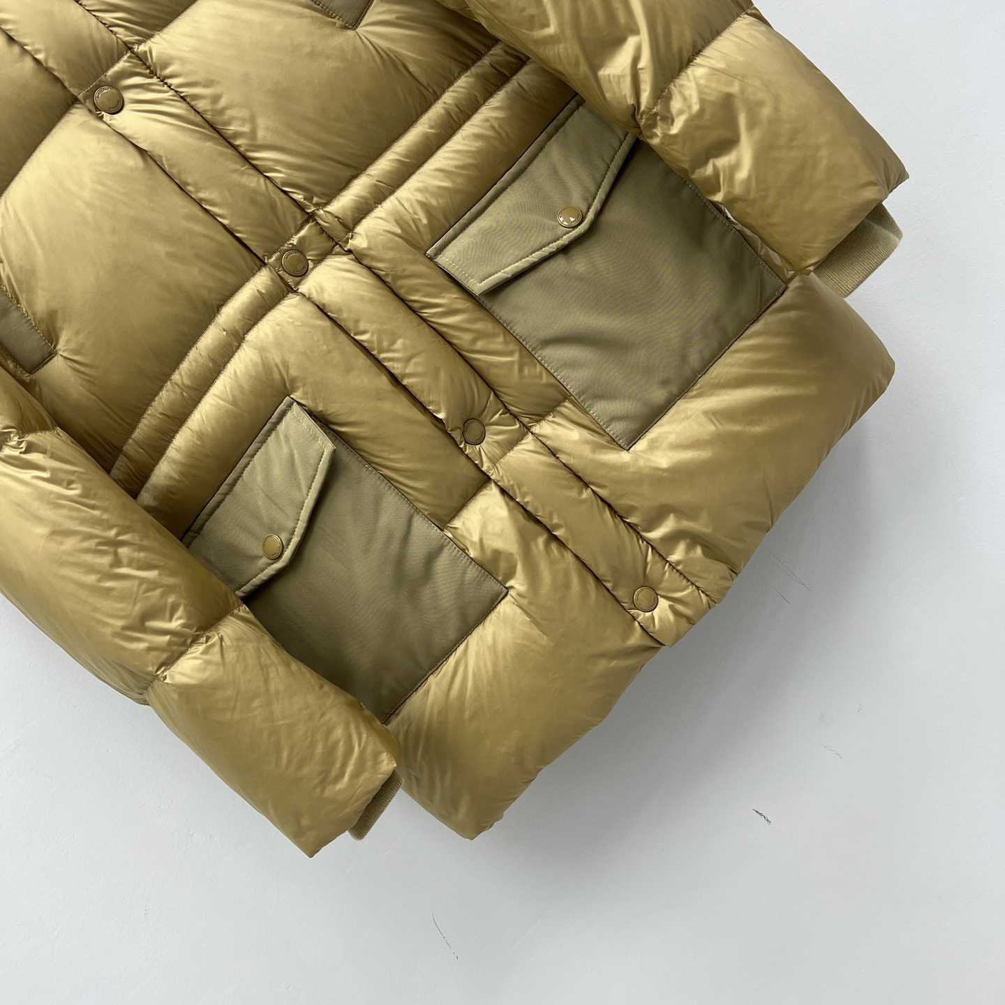 Burberry Logo Appliqué Nylon Puffer Coat - DopestKickz