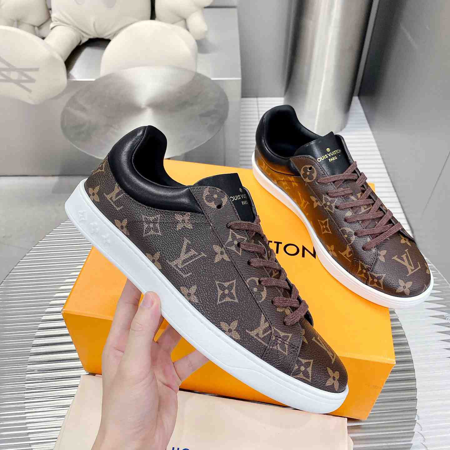 Louis Vuitton Luxembourg Samothrace Sneakers     1A4PAF - DopestKickz