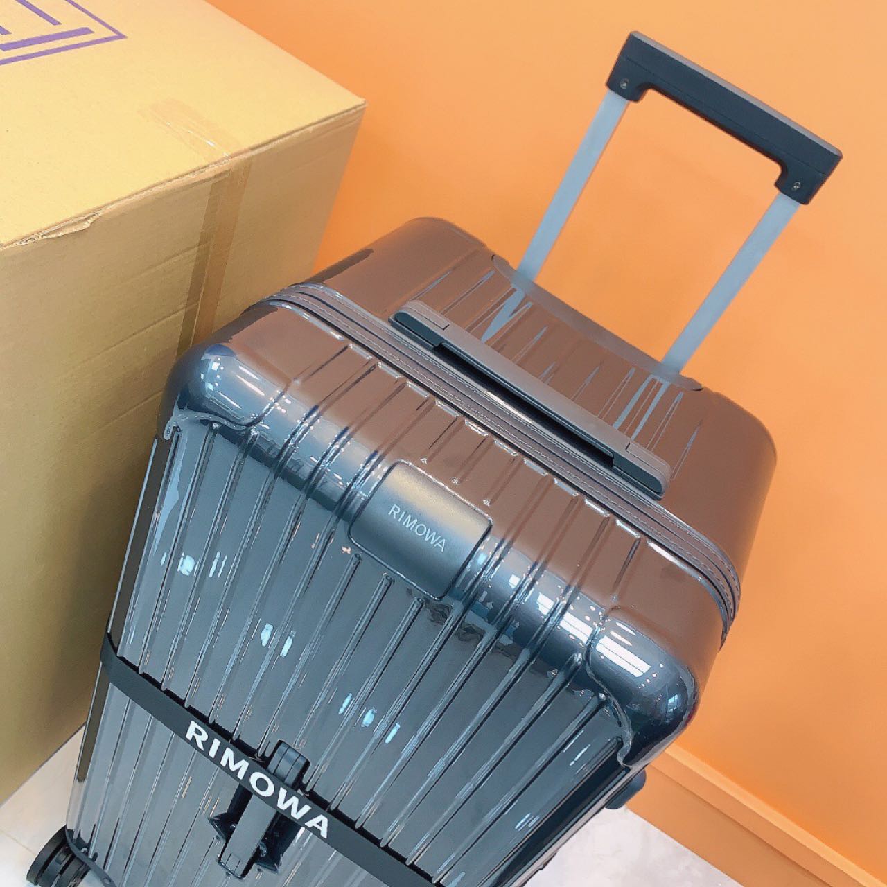 Rimowa Luggage - DopestKickz