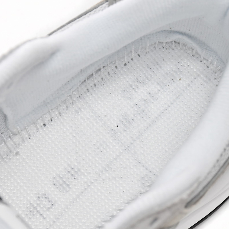 New Balance 5740 Grey Sneakers           M5740CA  - DopestKickz