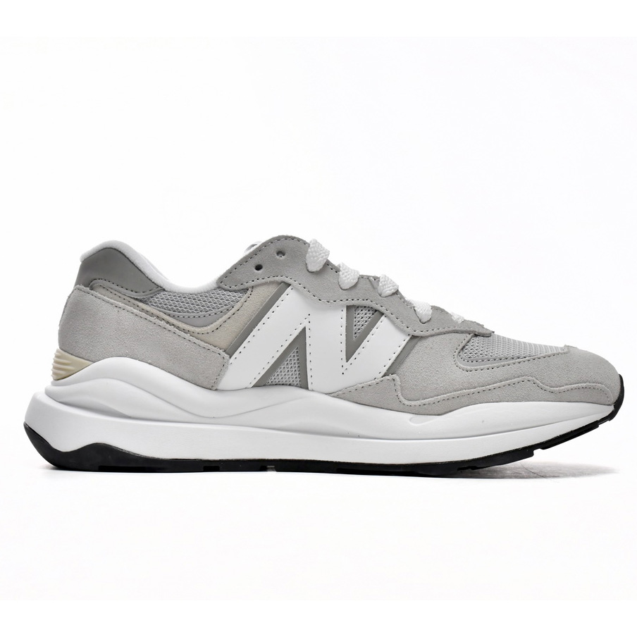New Balance 5740 Grey Sneakers           M5740CA  - DopestKickz