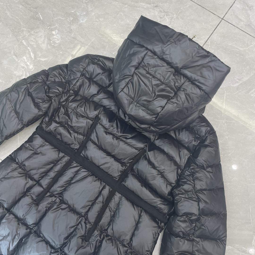 Moncler Long-Sleeve Padded Coat - DopestKickz
