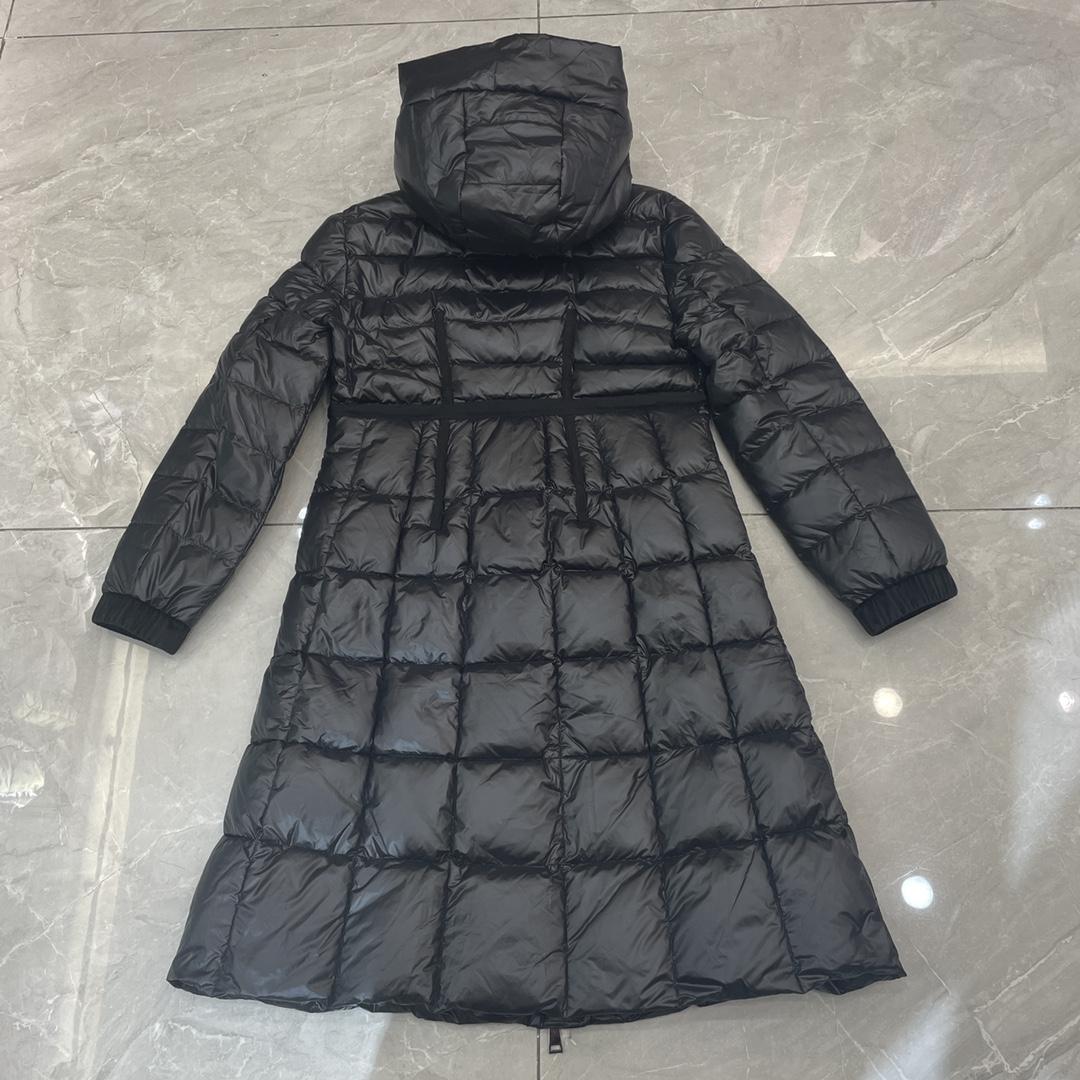 Moncler Long-Sleeve Padded Coat - DopestKickz