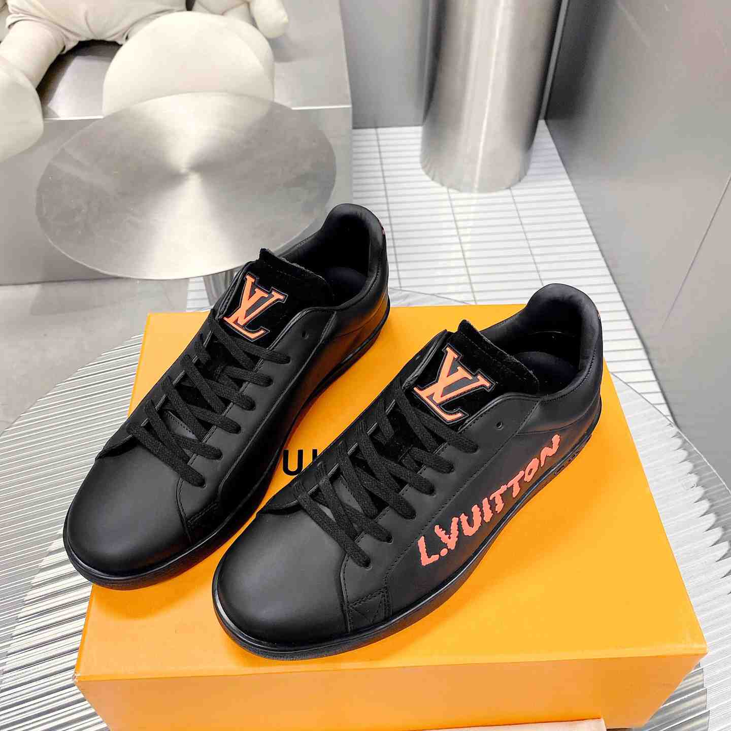 Louis Vuitton Luxembourg Samothrace Sneakers   1A9JCM - DopestKickz