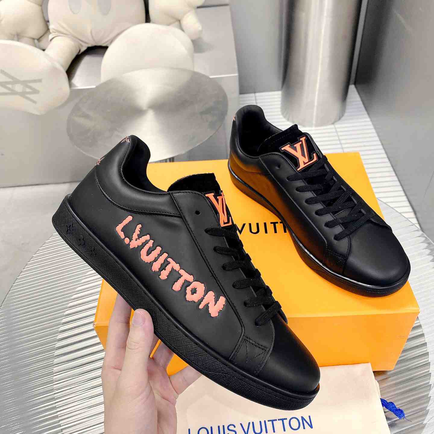 Louis Vuitton Luxembourg Samothrace Sneakers   1A9JCM - DopestKickz
