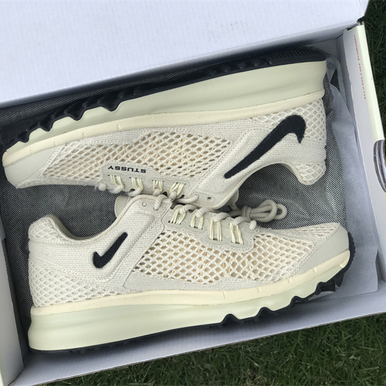 Stüssy x Nike Air Max 2013 Sneakers   DM6447-200 - DopestKickz