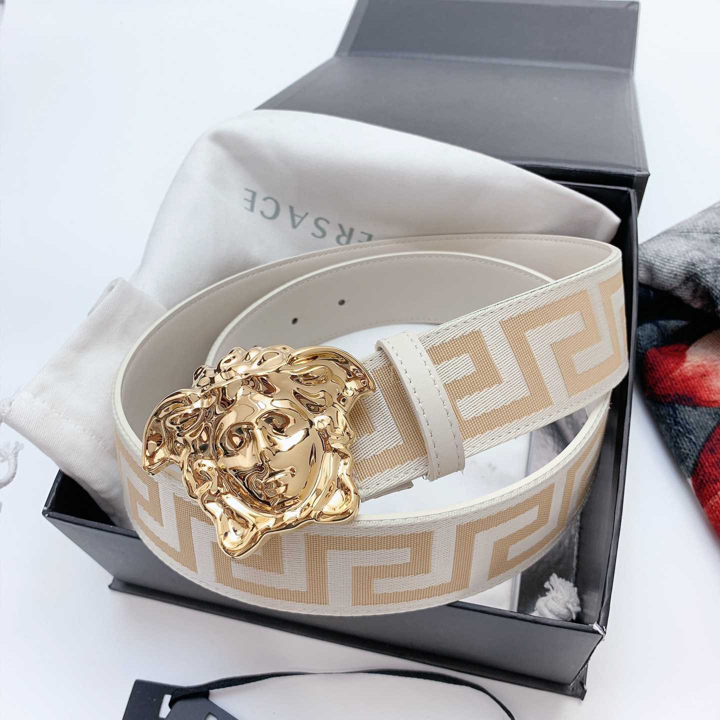 Versace Le Medusa Belt - DopestKickz