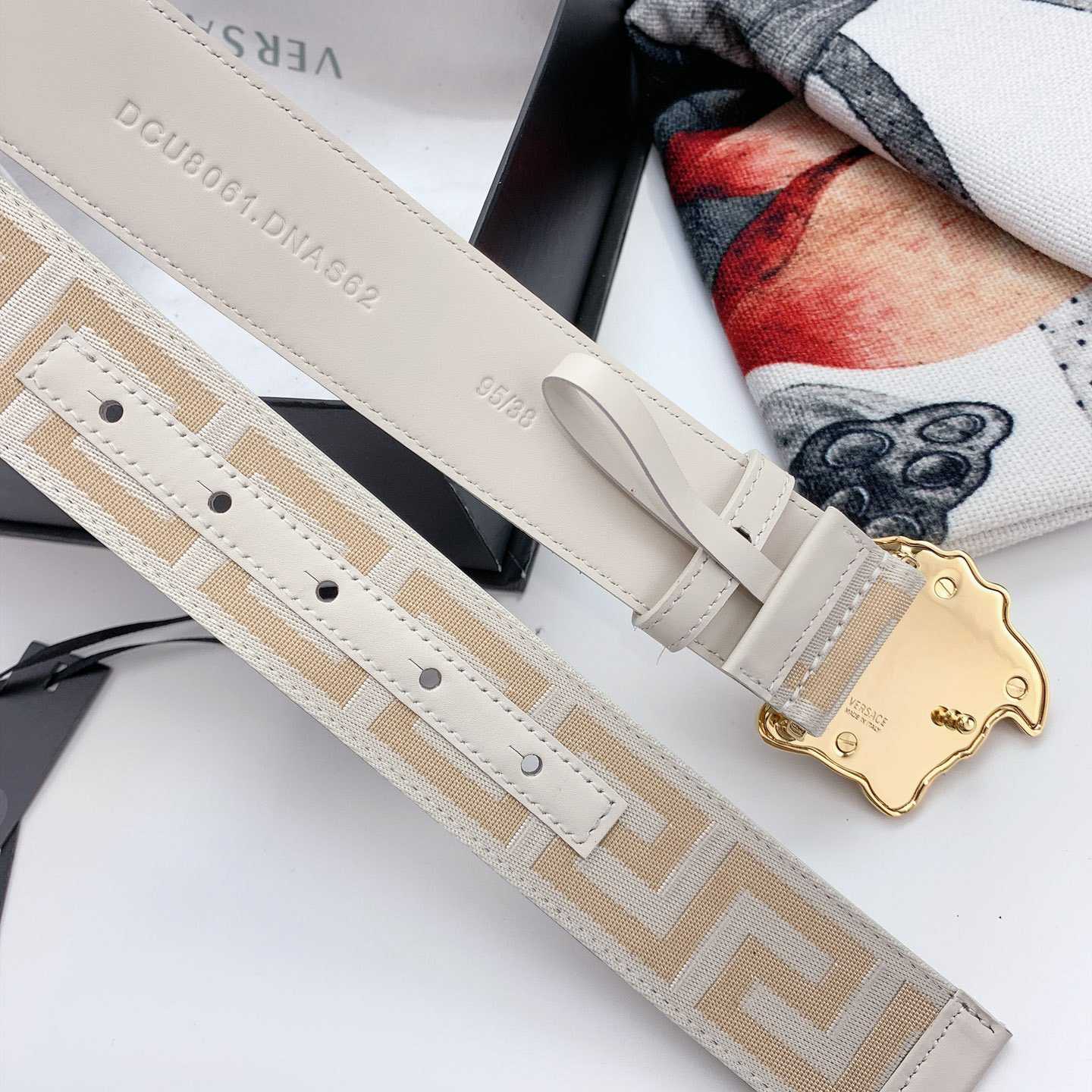 Versace Le Medusa Belt - DopestKickz