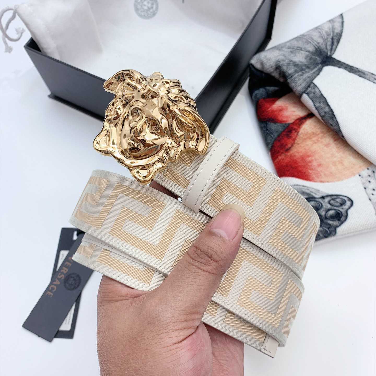 Versace Le Medusa Belt - DopestKickz