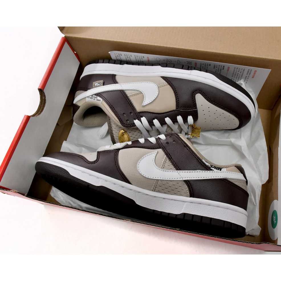 Nike Dunk Low Bling Sneaker     DX6060-111 - DopestKickz