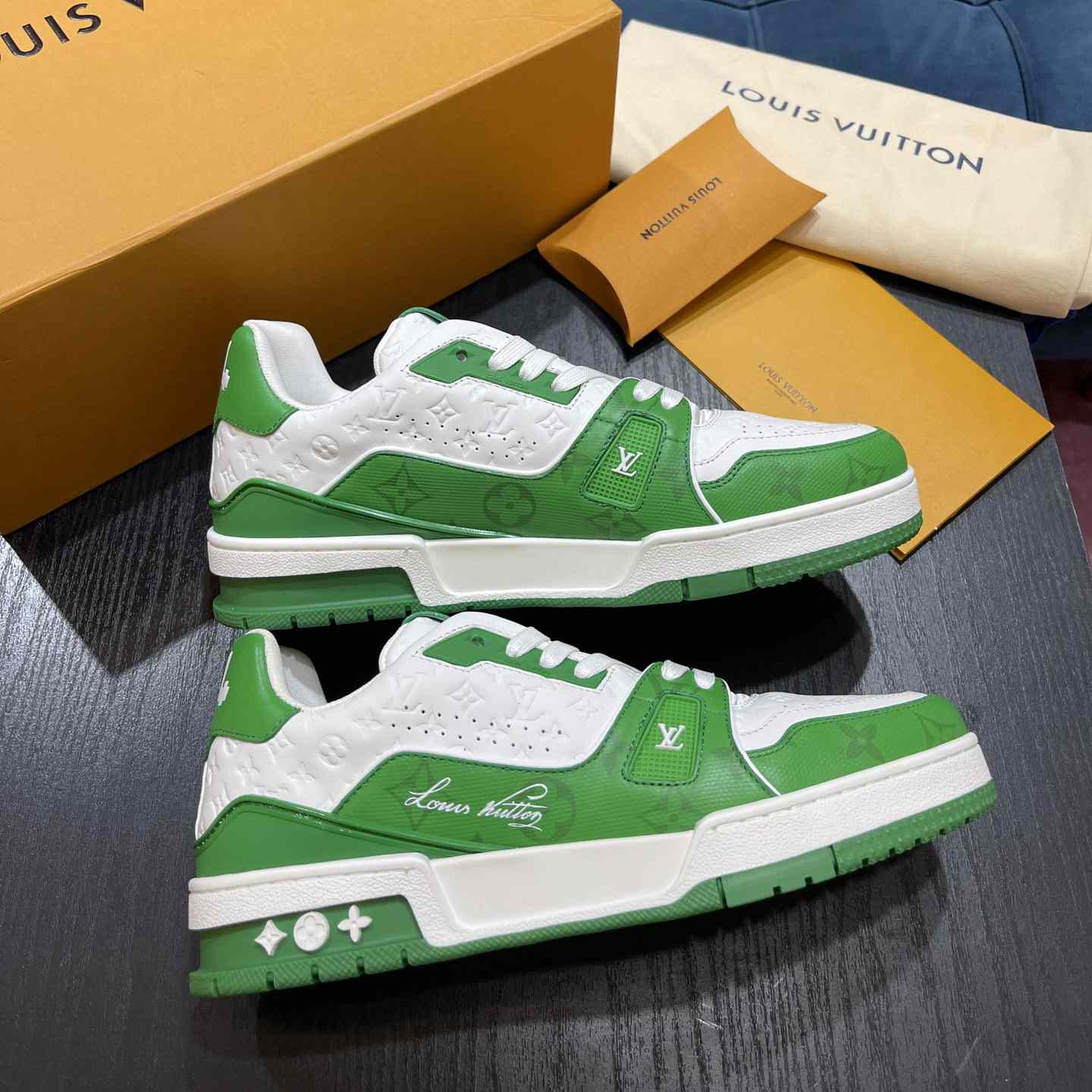 Louis Vuitton LV Trainer Sneaker       1AASJ2 - DopestKickz