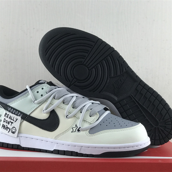 Nike SB Dunk Low EWB “Knicks” Sneaker   DD1391-100  - DopestKickz