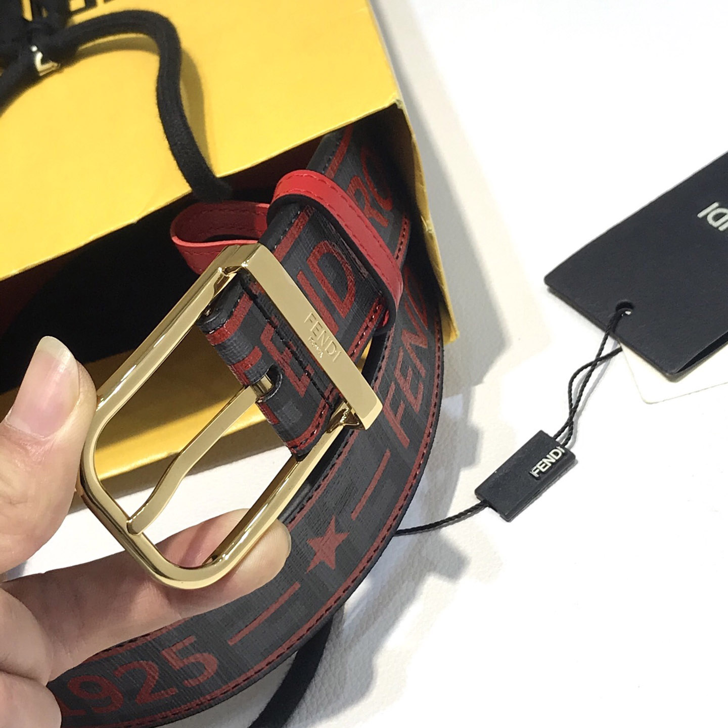 Fendi Reversible Leather Belt - DopestKickz