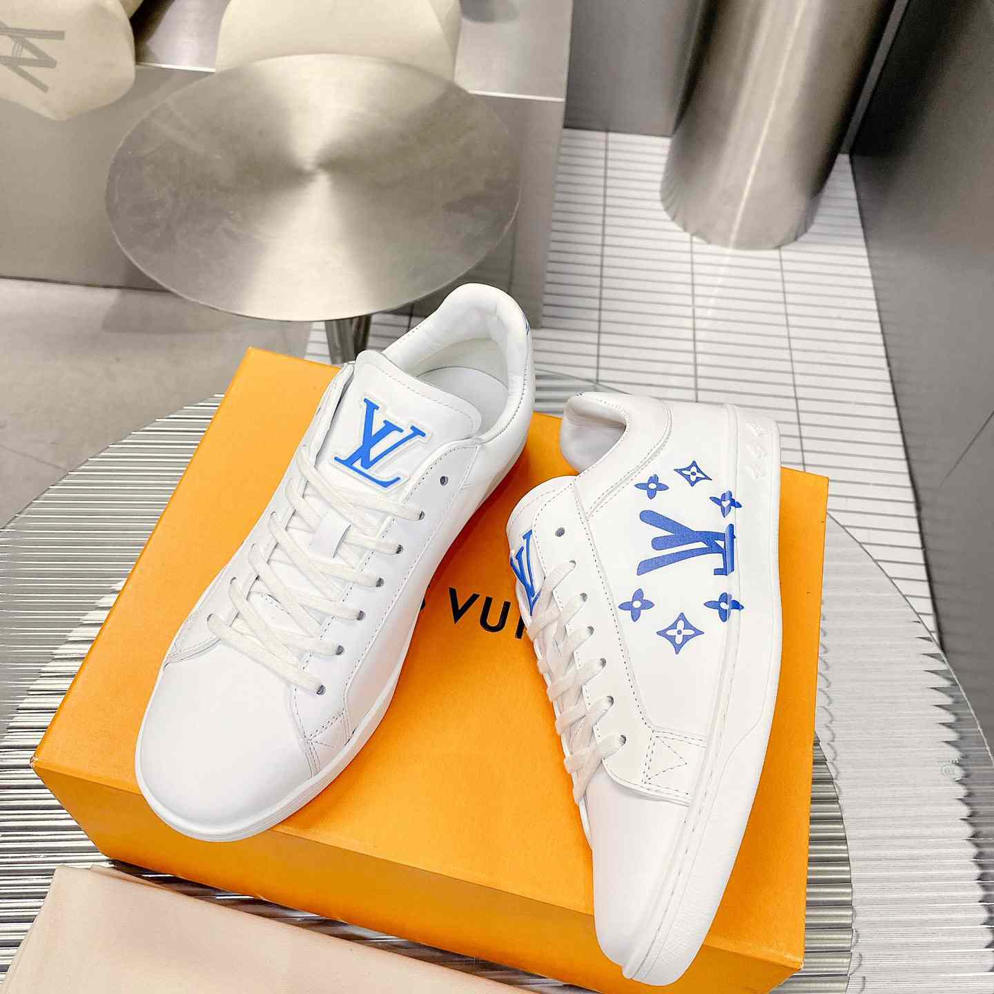 Louis Vuitton Luxembourg Samothrace Sneakers     1A9JDT - DopestKickz