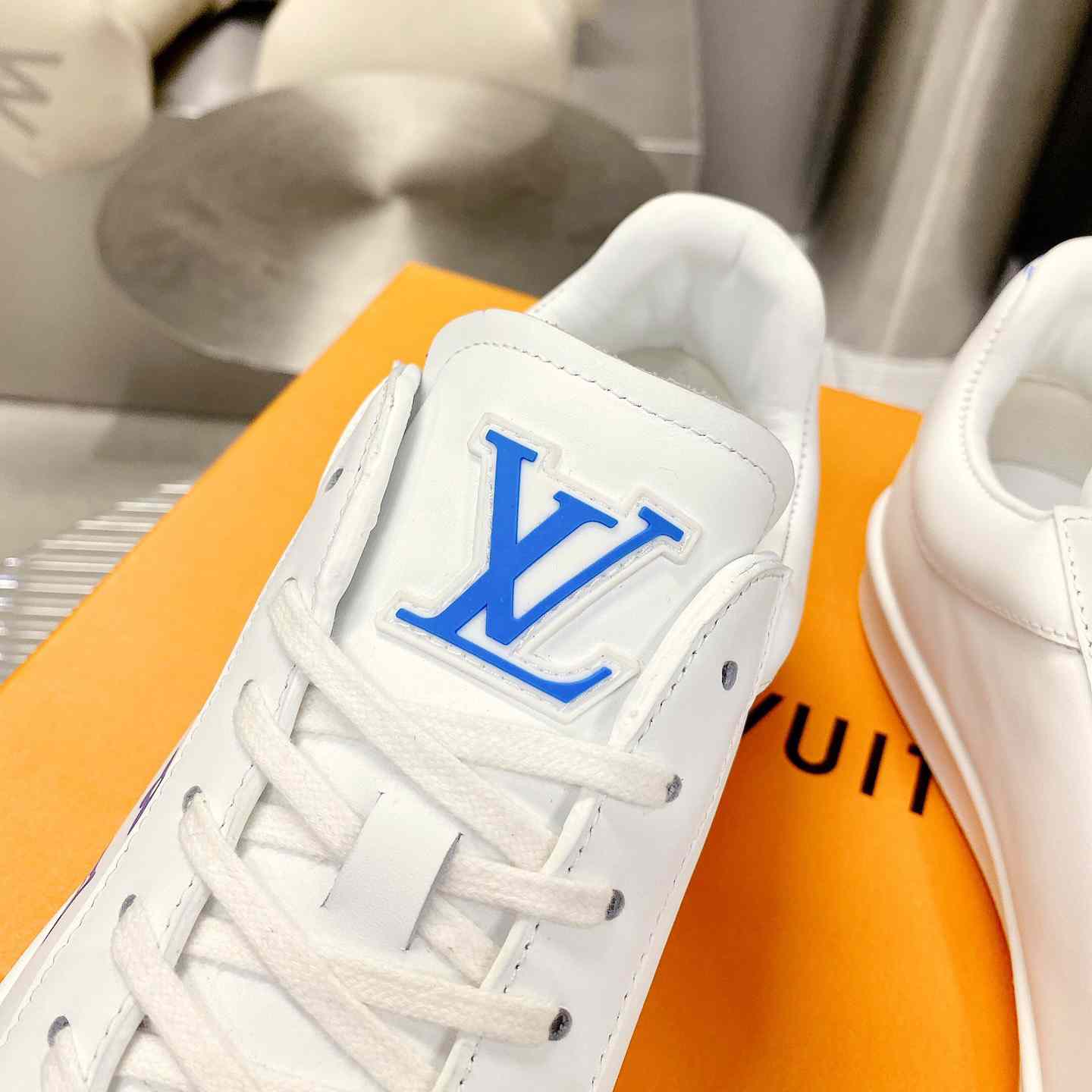 Louis Vuitton Luxembourg Samothrace Sneakers     1A9JDT - DopestKickz