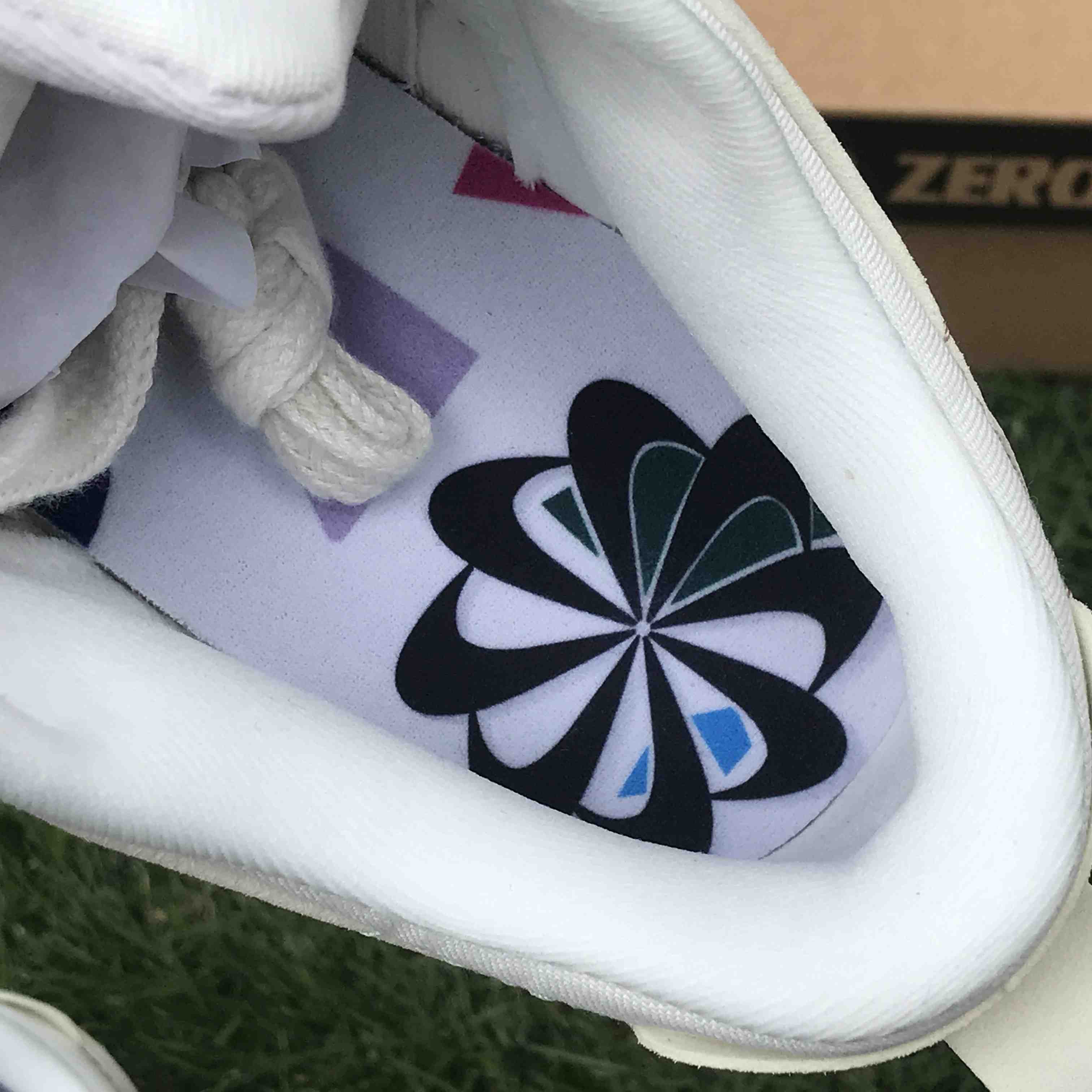 Nike Dunk WMNS Low Disrupt 2 Sneaker      DH4402-100   - DopestKickz