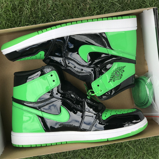 Air Jordan 1 High OG Sneakers    555088-030  - DopestKickz