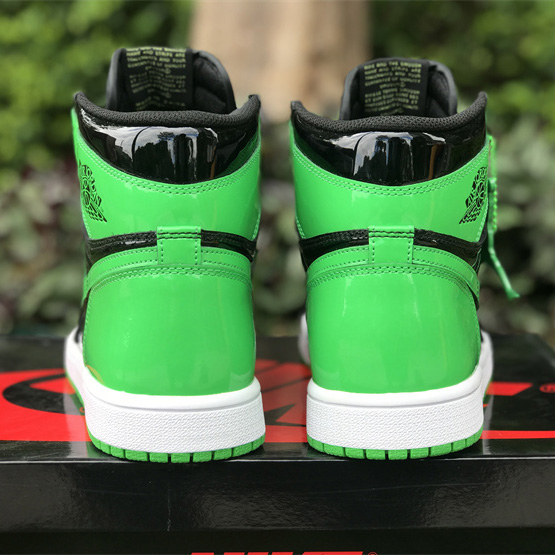 Air Jordan 1 High OG Sneakers    555088-030  - DopestKickz