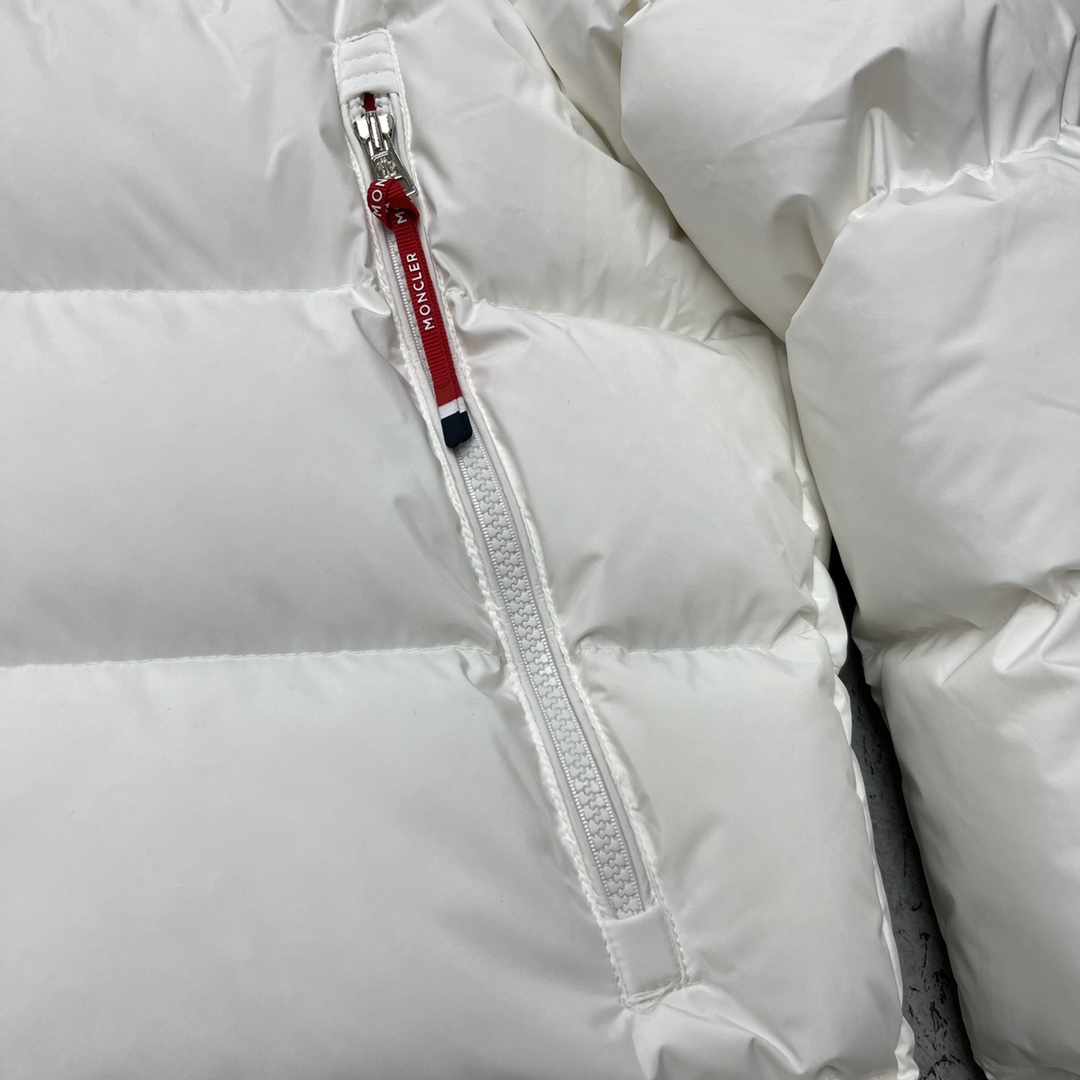 Moncler Poirier Zipped Short Down Jacket - DopestKickz
