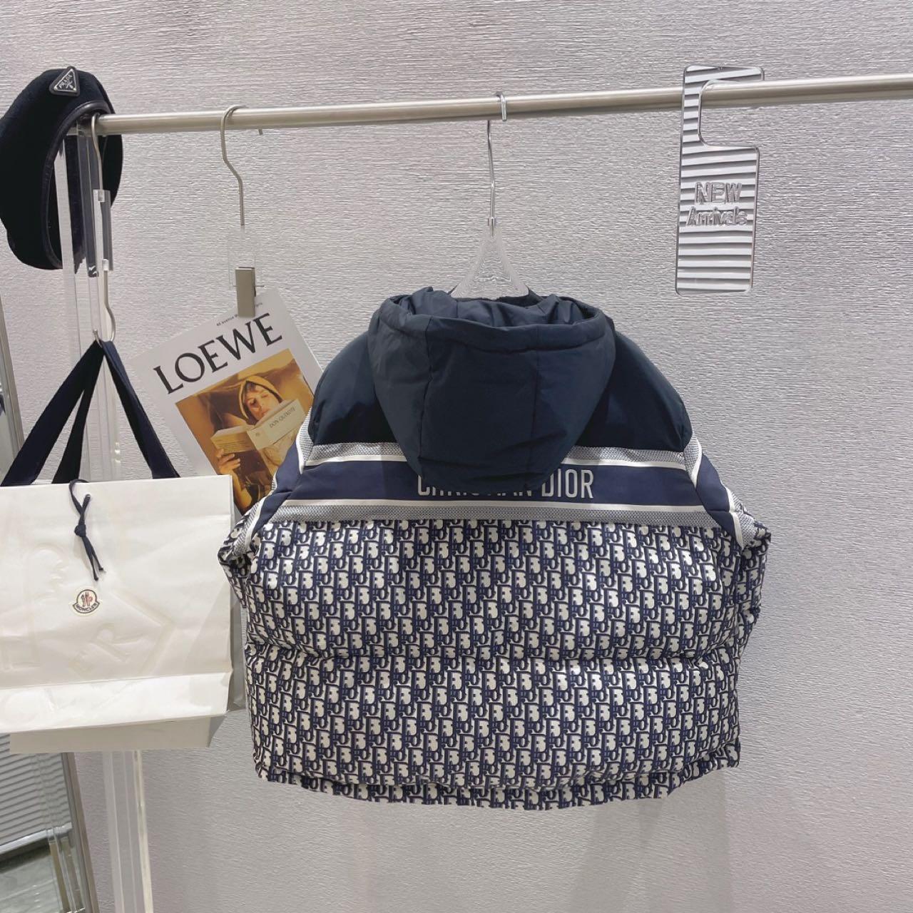 Dior Reversible Cropped Down Jacket - DopestKickz