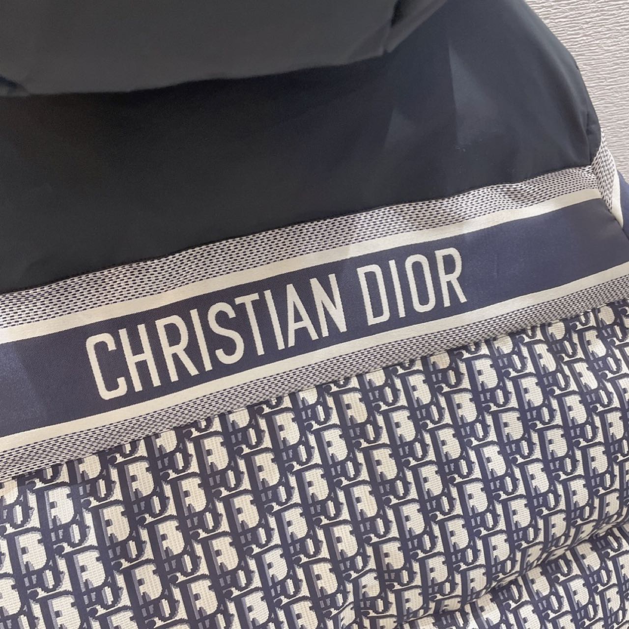 Dior Reversible Cropped Down Jacket - DopestKickz