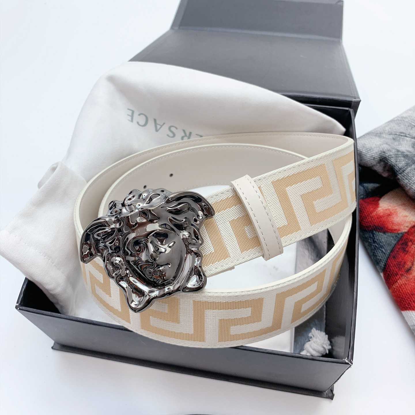 Versace Le Medusa Belt - DopestKickz