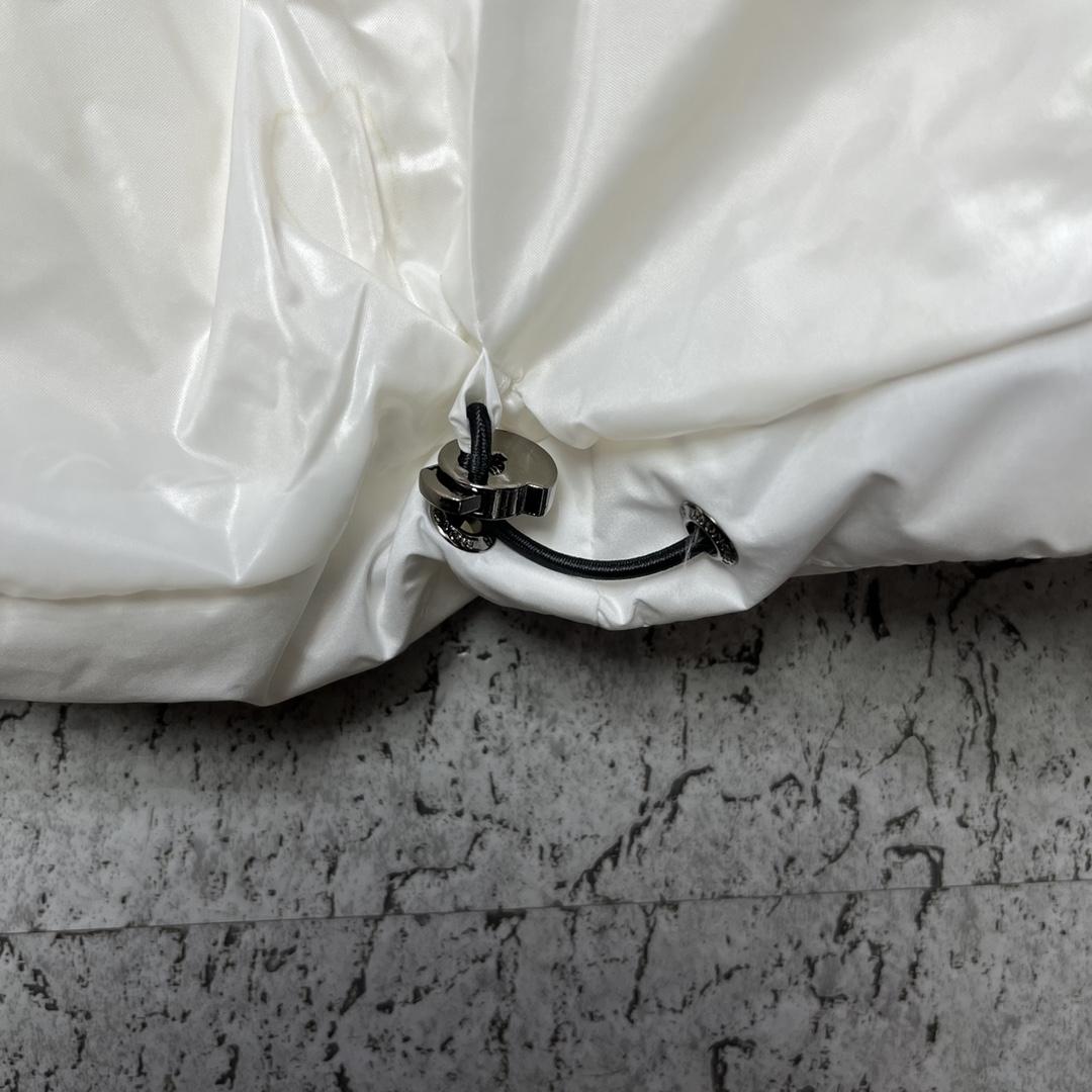 Moncler White Daynamic Porossan Down Jacket - DopestKickz