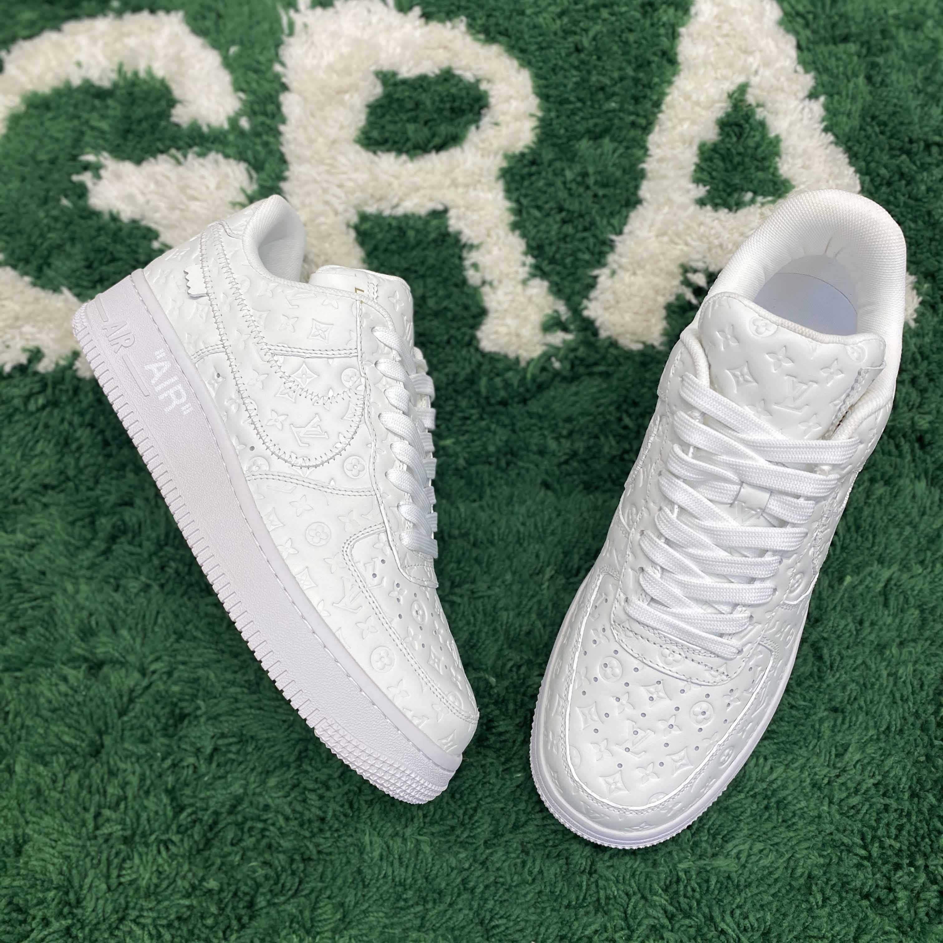  Louis Vuitton LV x Nike Air Force 1 x off-white Sneaker       1A9V - DopestKickz