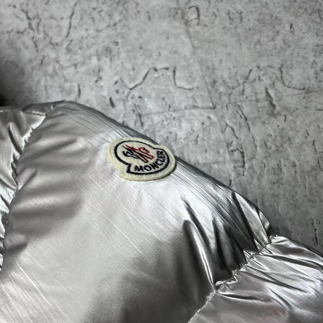 Moncler Gaou Short Down Jacket - DopestKickz