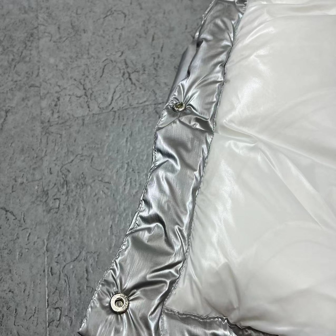 Moncler Gaou Short Down Jacket - DopestKickz