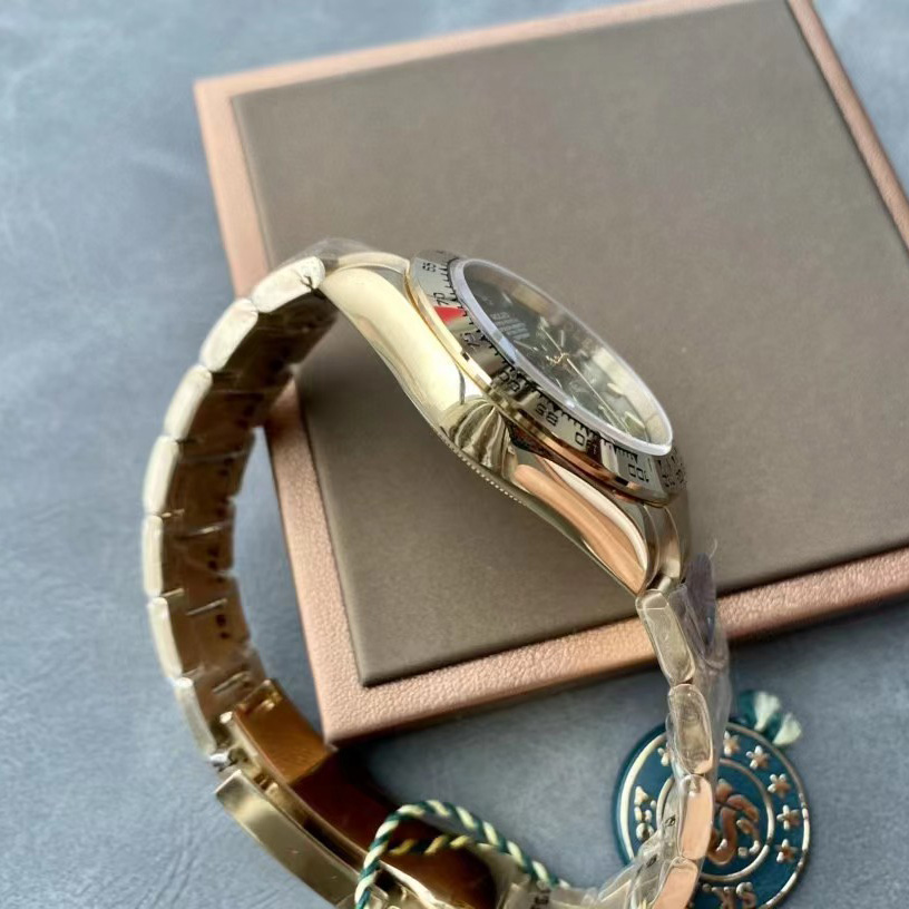 Rolex Watch  - DopestKickz