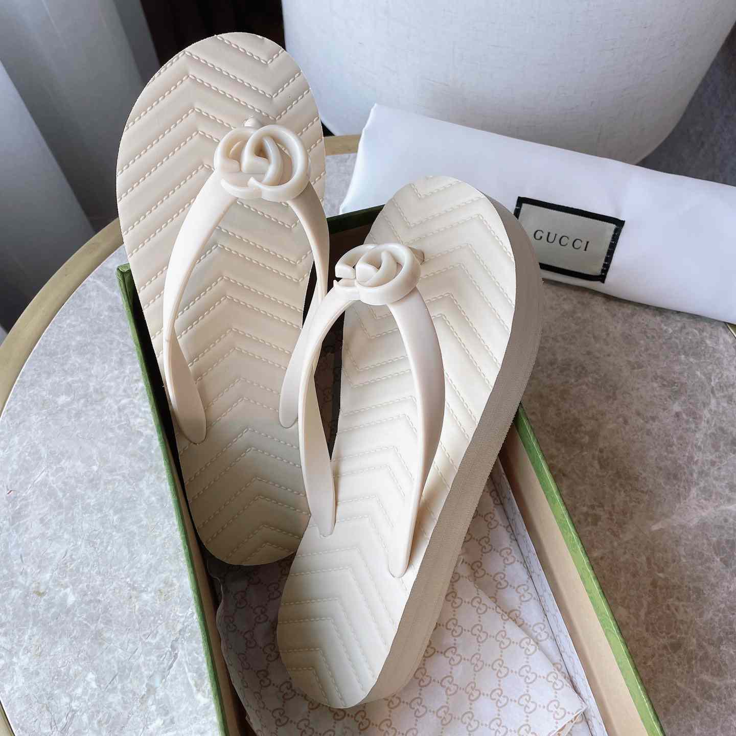 Gucci Women's Chevron Thong Sandal - DopestKickz