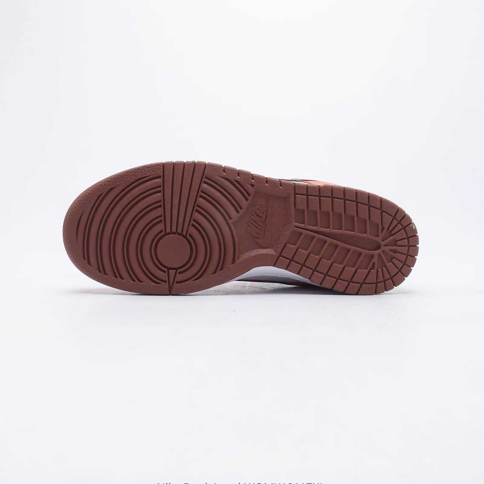 Nike 2021 Wms Dunk  Low 'Bronze Eclipse' Sneaker  DQ4607 - DopestKickz