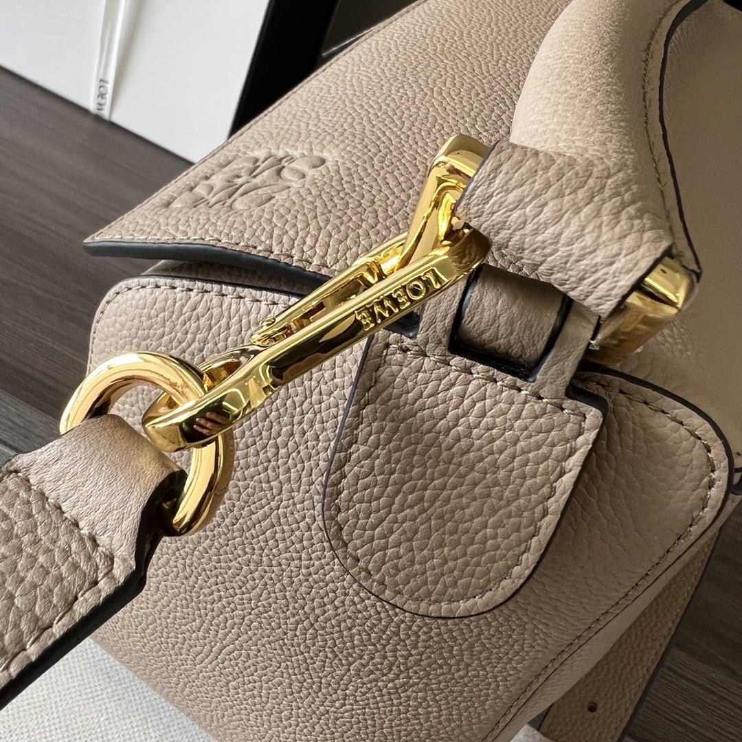 Loewe Puzzle Bag In Classic Calfskin(29-19.5-14cm) - DopestKickz