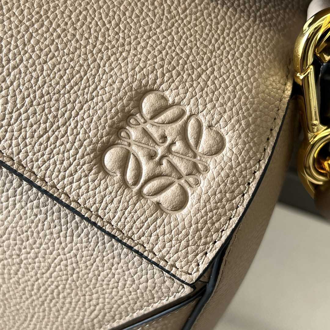 Loewe Puzzle Bag In Classic Calfskin(29-19.5-14cm) - DopestKickz