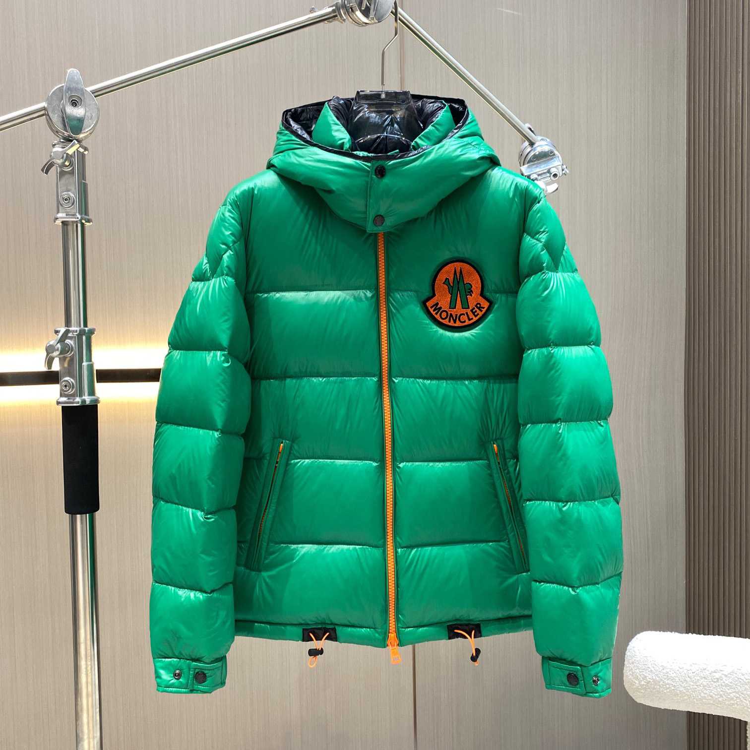 Moncler 2 Moncler 1952 Haggi Short Down Jacket - DopestKickz
