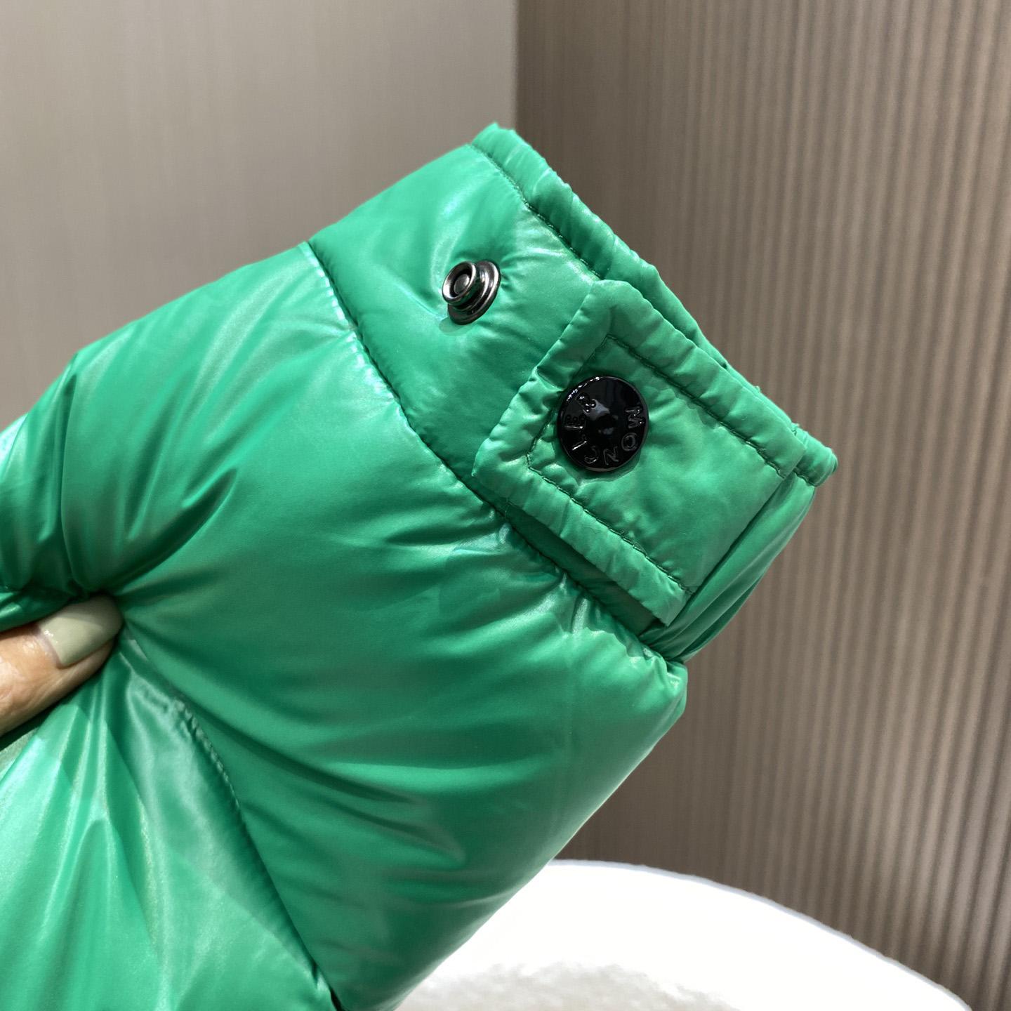 Moncler 2 Moncler 1952 Haggi Short Down Jacket - DopestKickz