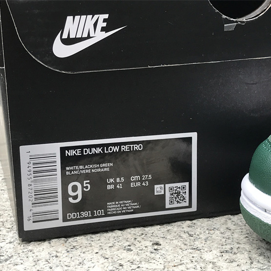 Nike SB Dunk Low Sneaker     DD1931-101 - DopestKickz