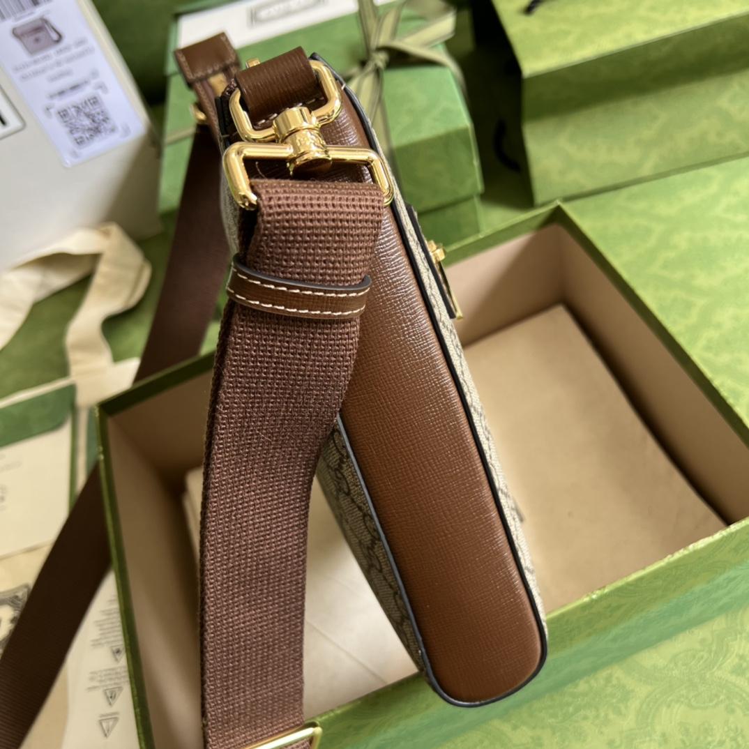 Gucci GG Supreme Messenger Bag(21-23.5-4.5cm)   - DopestKickz