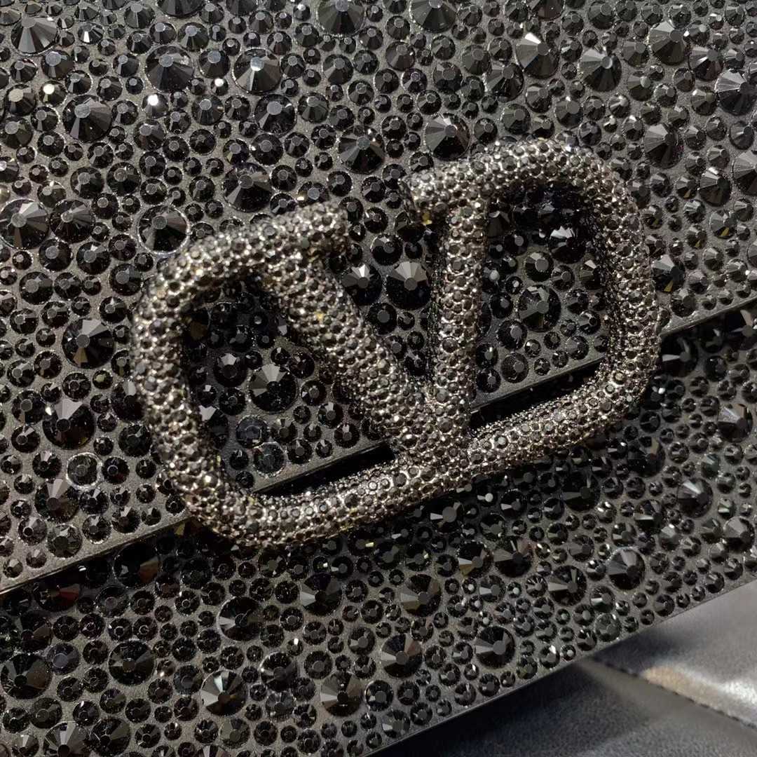 Valenti Vlogo Shoulder Bag - DopestKickz