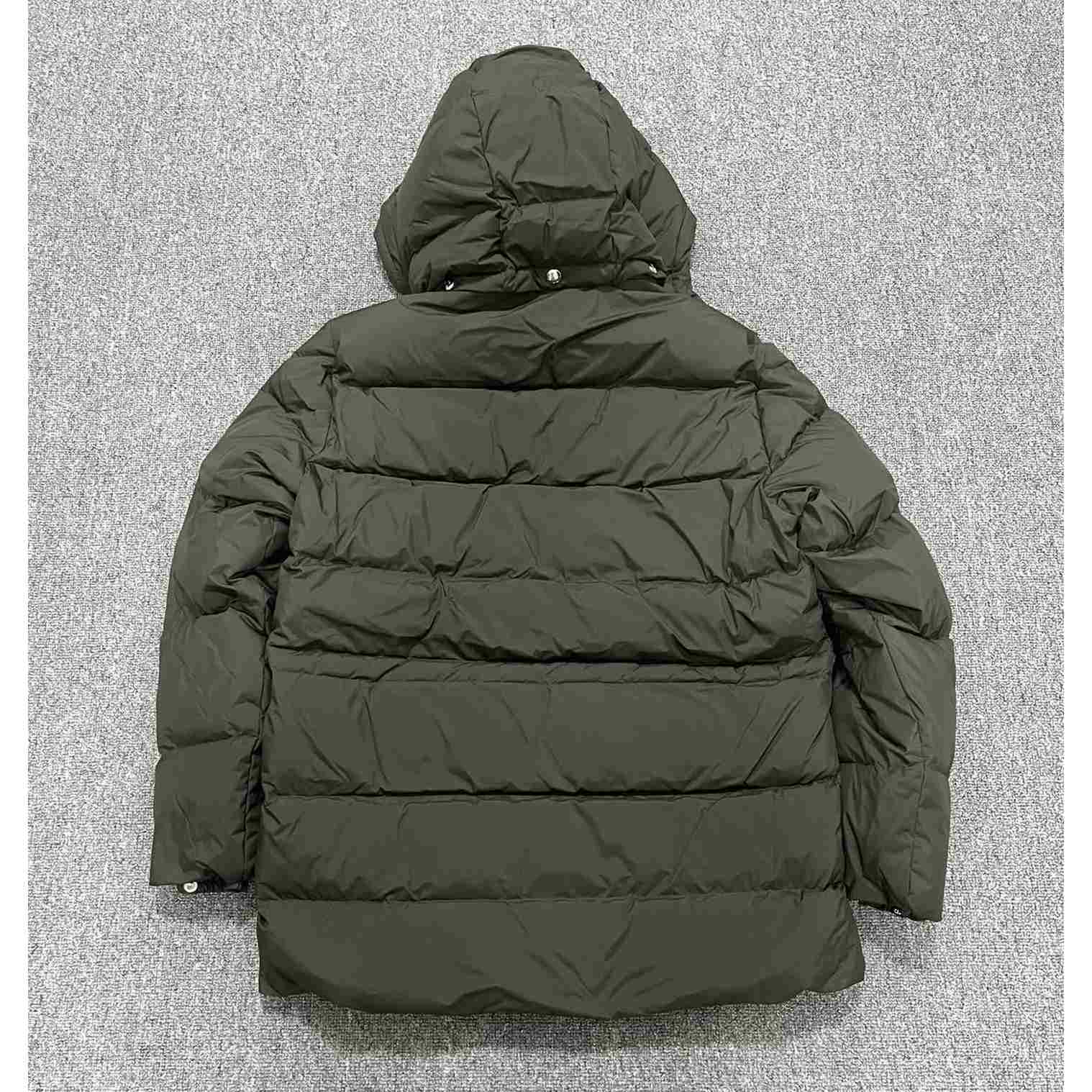 Moncler Bauges Short Down Jacket - DopestKickz