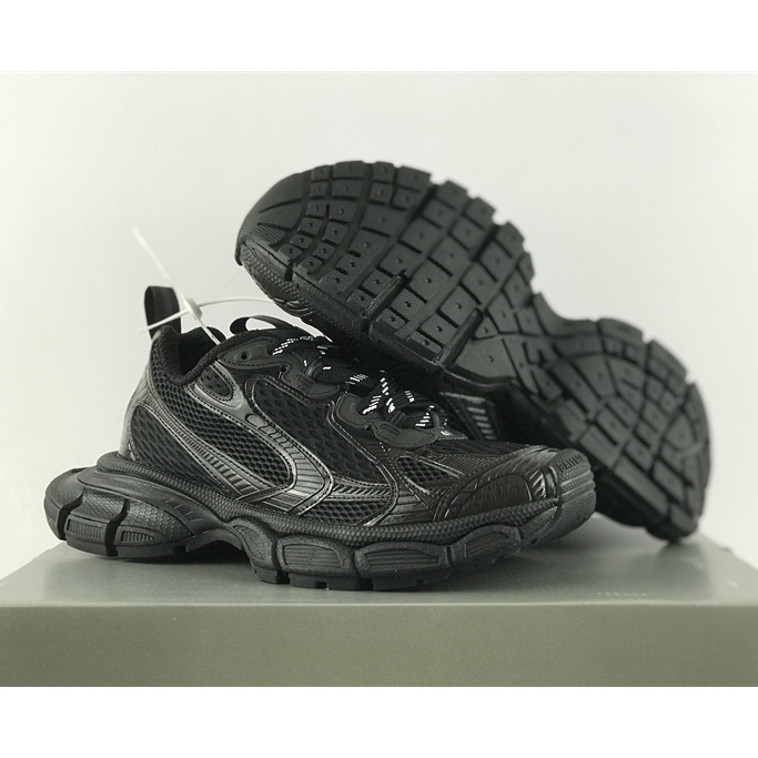 Balenciaga Black Sneaker - DopestKickz