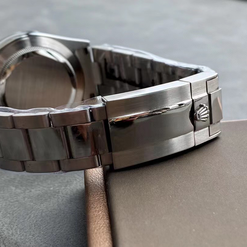 Rolex Watch  - DopestKickz